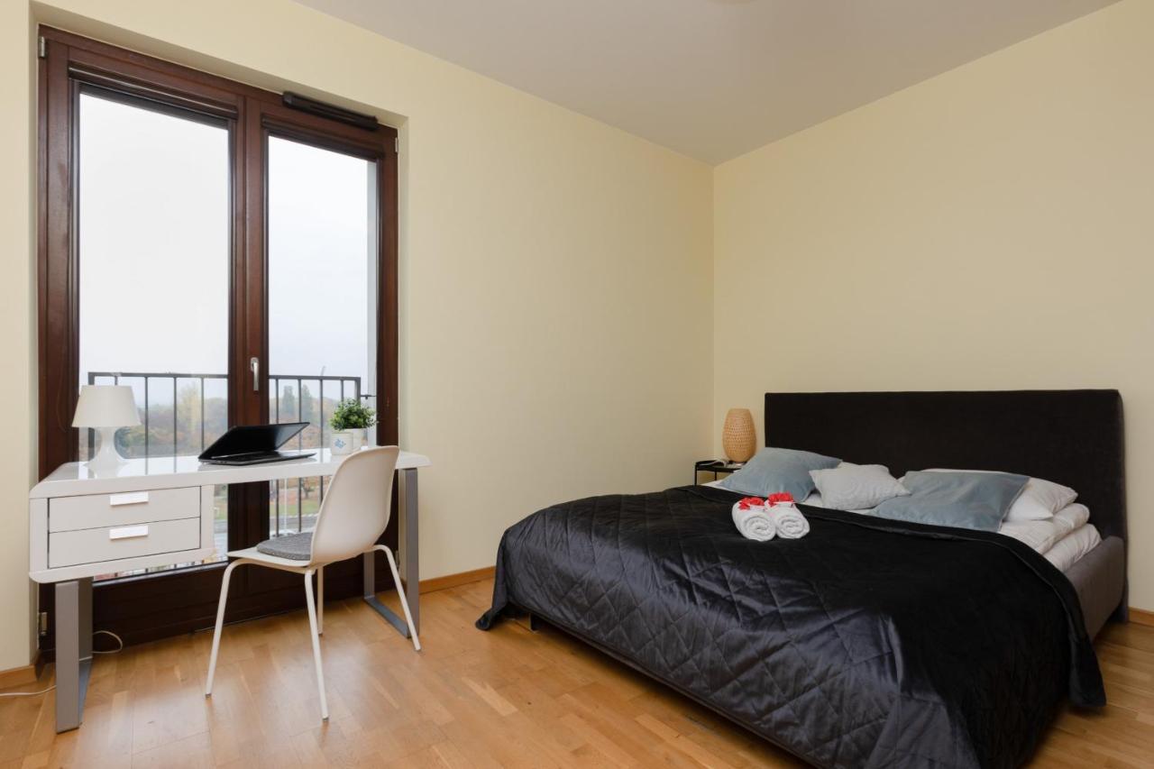 Warsaw Srodmiescie Apartment With Balcony By Noclegi Renters Екстер'єр фото